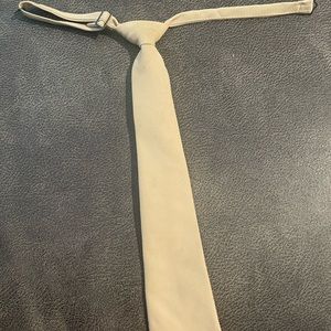 Clip on tie
